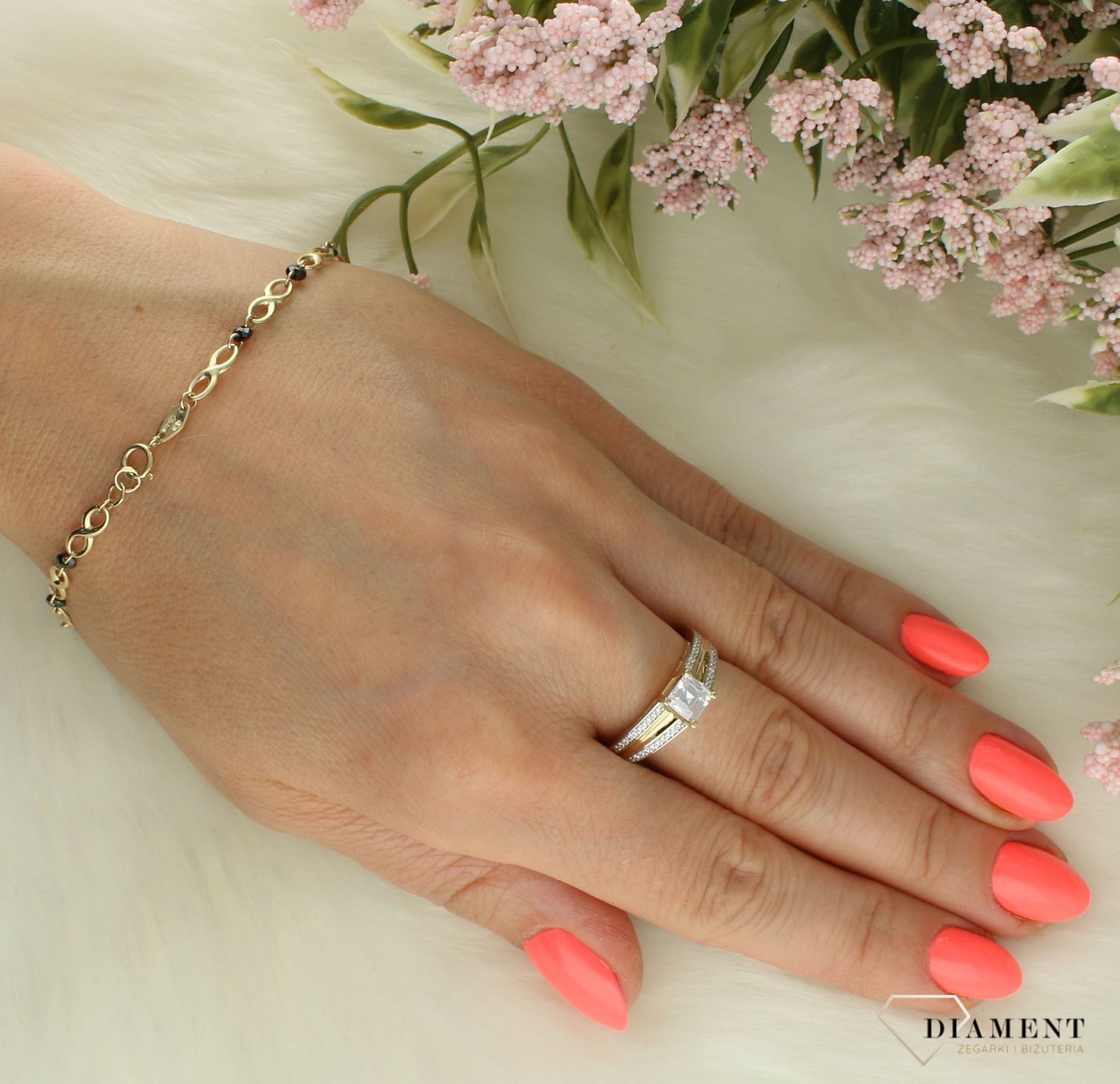 Złoty pierścionek damski 585 z cyrkoniami rozmiar 21 PI 7054 585. Złoty pierścionek damski. Złoty pierścionek z cyrkoniami. Pierścionek złoty zaręczynowy. Pierścionek złoty próby 585. Złoty pierścionek na prezent dla kobiety (2).jpg